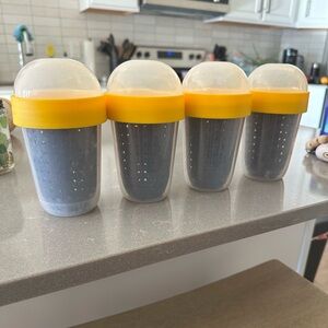 IKEA SPLITTERNY Snack Container, Gray/Yellow, 10 oz